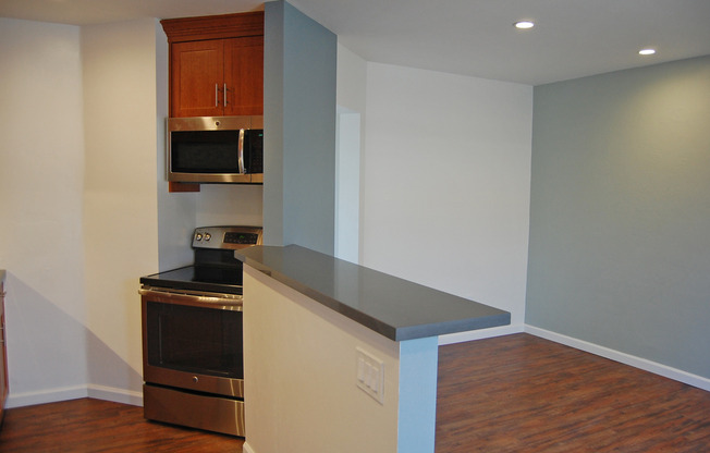 1 bed, 1 bath, 520 sqft, $2,395, Unit 107