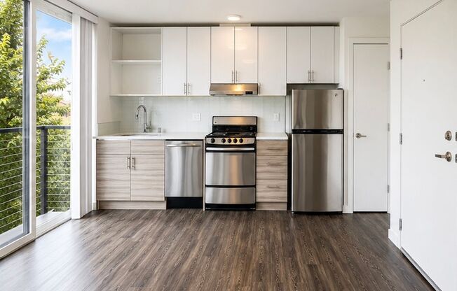 Studio, 1 bath, 344 sqft, $1,343, Unit 403