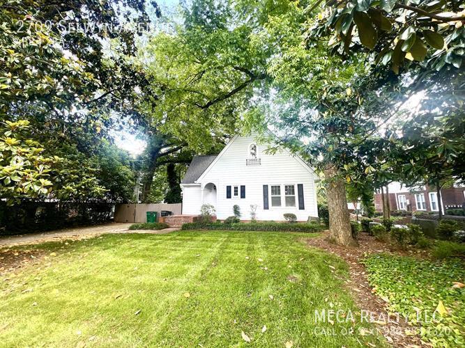 2709 SELWYN AVE
