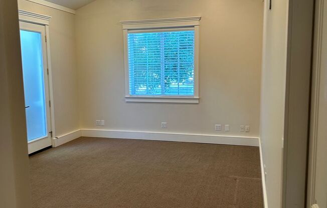 Buena Vista Rancher 4 bed /3 bath - Excellent Locatin
