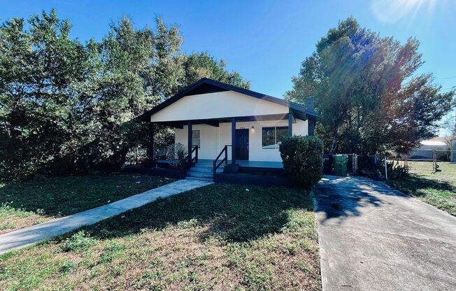 3/2 Historic Home Available NOW!