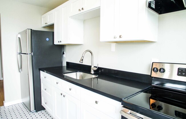 1 bed, 1 bath, 615 sqft, $1,725, Unit 203