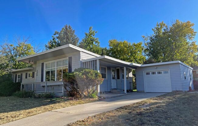 Charming 5 bedroom/2 bath close to UCCS