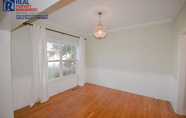 Large 3BR/2.5BA home in Oakland school zone, neighborhood pool, fenced in backyard!