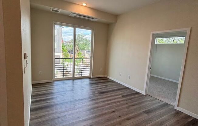 2 beds, 2 baths, 720 sqft, $1,849, Unit 820 #212