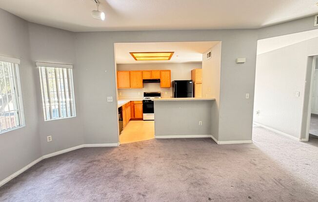 2 beds, 2 baths, $1,595, Unit UNIT 1021
