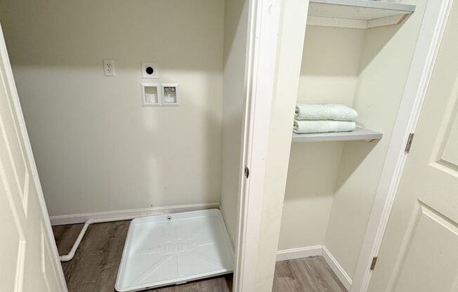 1 bed, 1 bath, 768 sqft, $1,700, Unit 2008