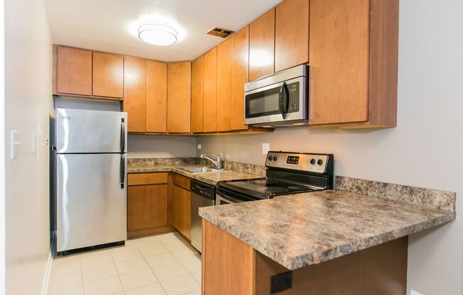 1 bed, 1 bath, 725 sqft, $1,595, Unit 303