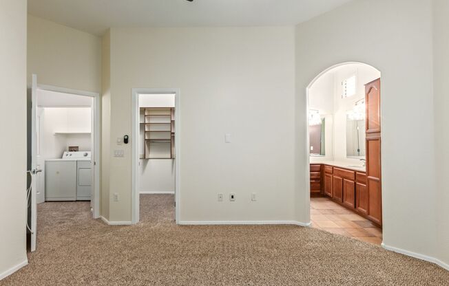 4 beds, 2.5 baths, $2,200, Unit #1171