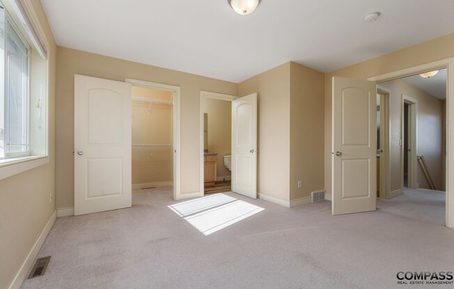 2 beds, 2.5 baths, $1,550, Unit 1033