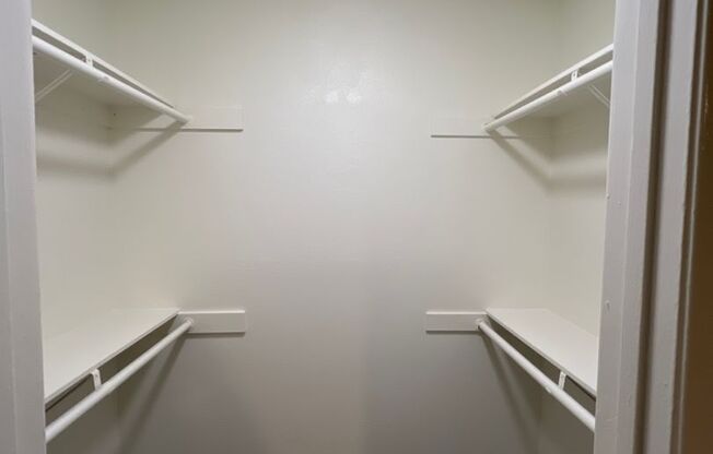 2 beds, 1 bath, 1,100 sqft, $2,475, Unit 241-39