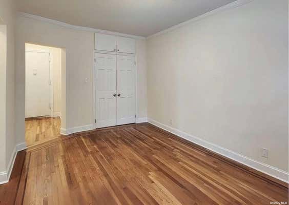 1 bed, 1 bath, 700 sqft, $2,300, Unit 5D