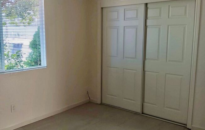 2 beds, 1 bath, $1,550