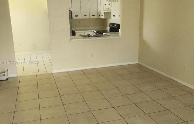 430 NE 210 CIR TER
