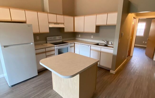 311Nach - Evergreen Court