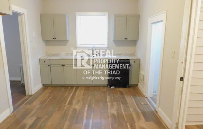 Cozy 2 Bedroom/1 Bath Home in Greensboro