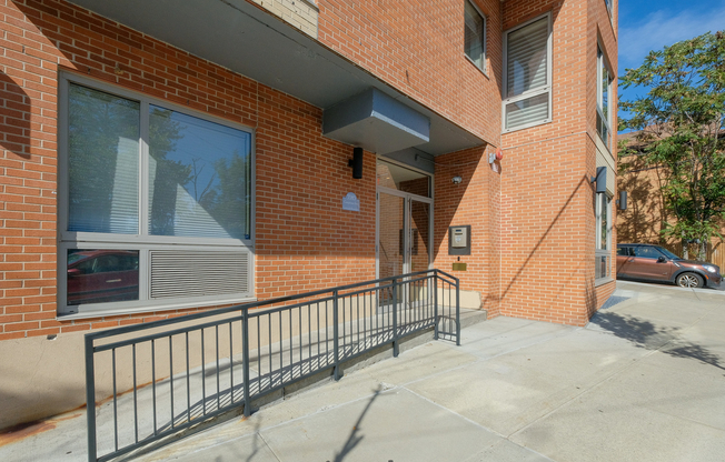 3585 GREYSTONE AVE