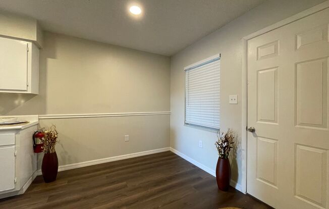 2 beds, 1.5 baths, 846 sqft, $1,499, Unit 207