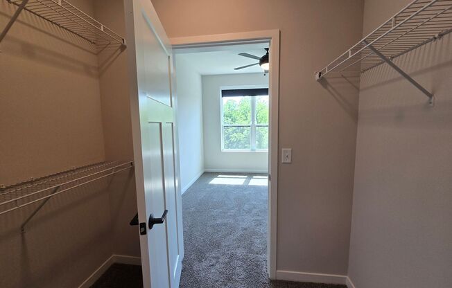 2 beds, 2 baths, 1,140 sqft, $2,110, Unit 8421-238