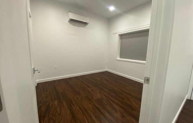 1 bed, 1 bath, 565 sqft, $1,607, Unit 404