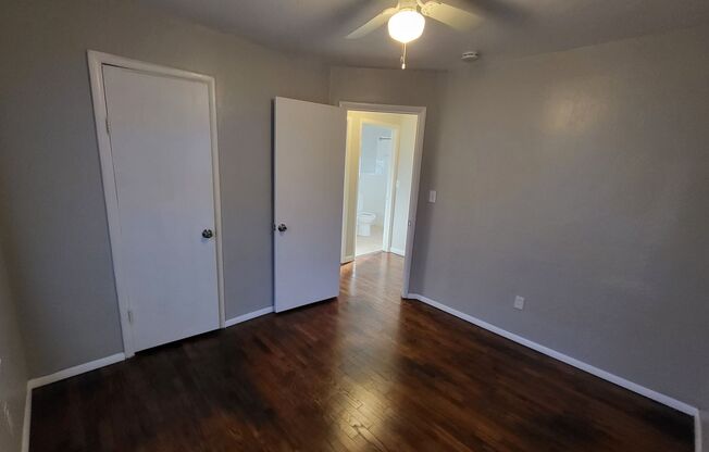 3 beds, 1 bath, $1,550