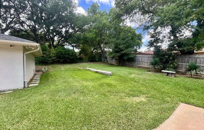 4 beds, 2.5 baths, $3,000