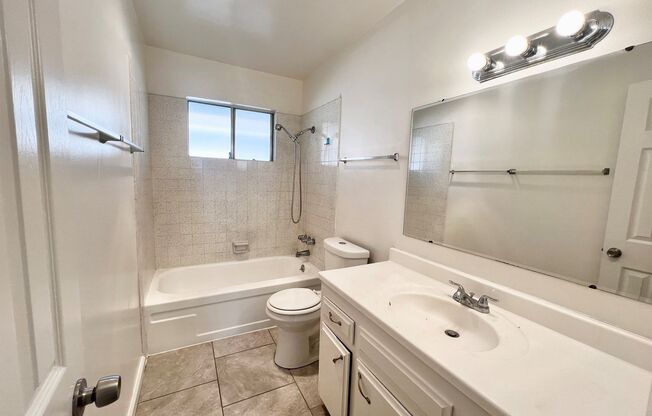 1 bed, 1 bath, $1,695, Unit 21