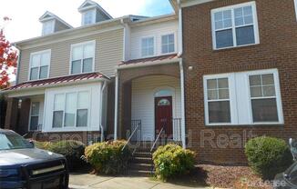 8329 SCOTNEY BLF AVE