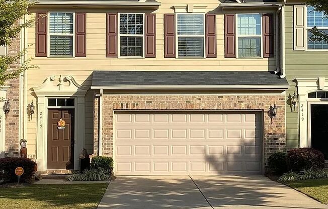 Minutes from Uptown!