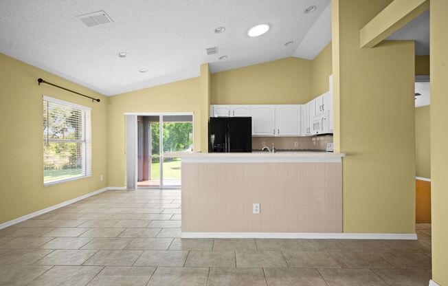 Key Vista home on cul-de-sac