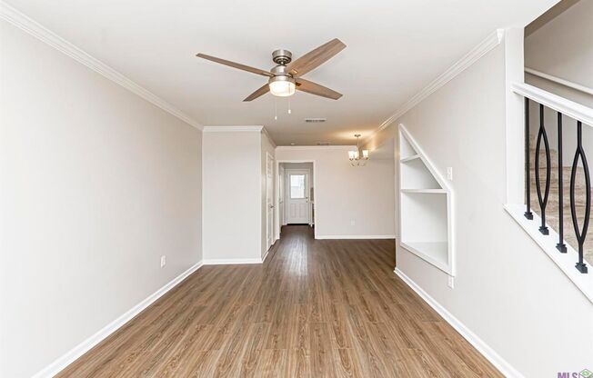 2 beds, 1.5 baths, $1,450, Unit # 27