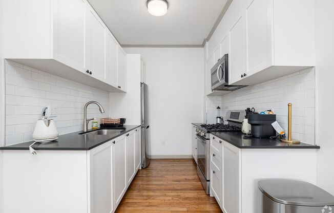 Studio, 1 bath, 513 sqft, $2,000, Unit 109FS