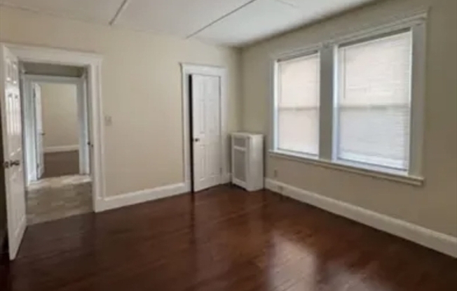 13 WOODROW AVE