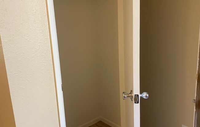 2 beds, 2 baths, 900 sqft, $1,550, Unit 147
