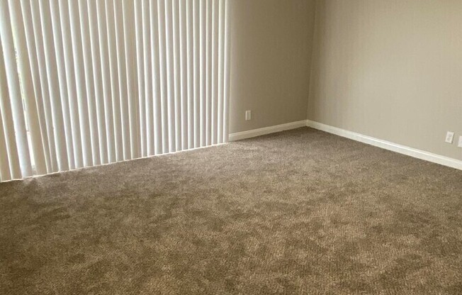 812 N AZUSA AVE