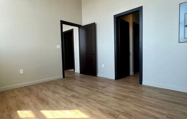 1 bed, 1 bath, 750 sqft, $1,375, Unit 403