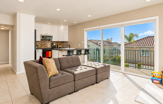 2603 1/2 PHELAN LN