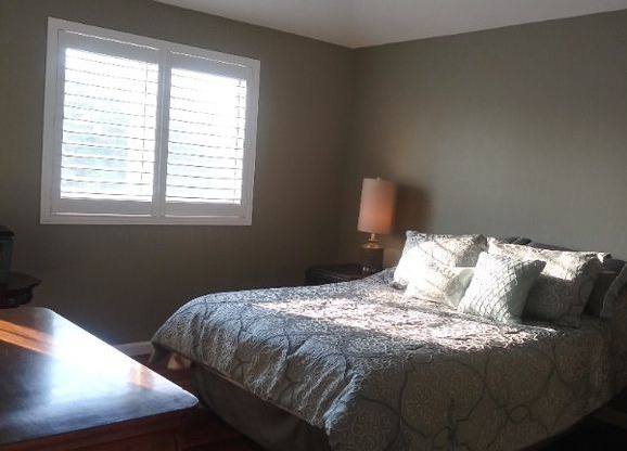 10401 N 52 ST