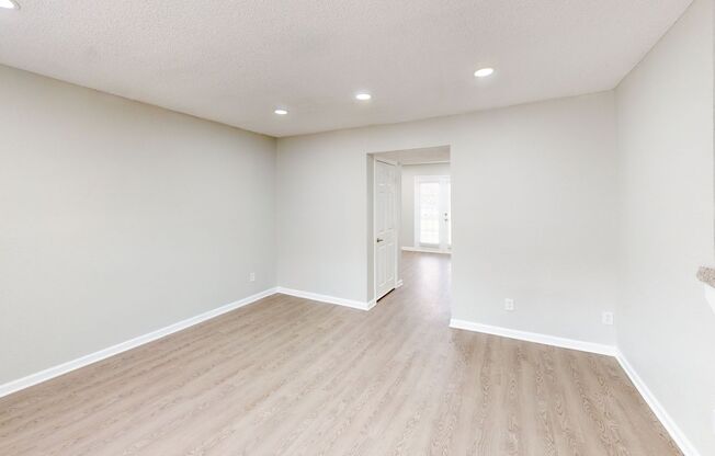 2 beds, 1.5 baths, 1,066 sqft, $1,549, Unit 213I