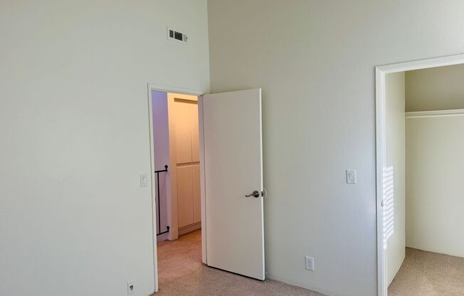 3 beds, 2.5 baths, 1,700 sqft, $3,450, Unit 1