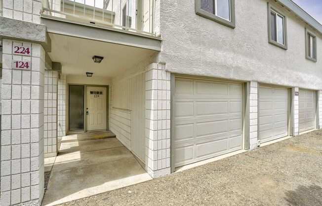 Price Reduction! 2 bedroom, 2 bath condo near the airport