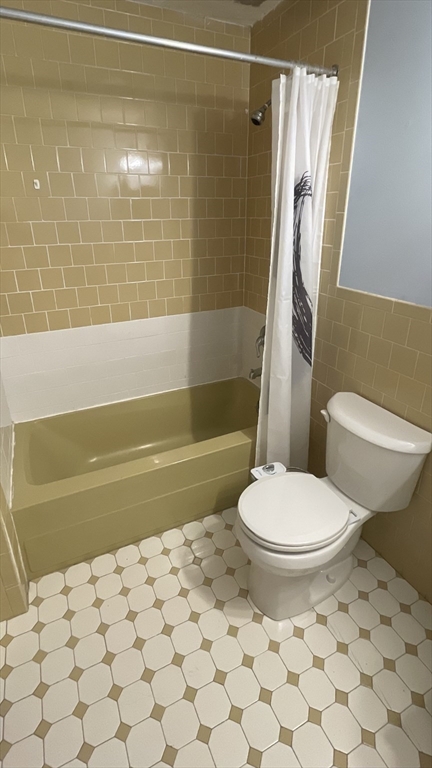 2 beds, 2 baths, 1,093 sqft, $2,400, Unit 613