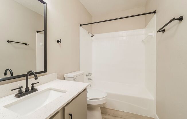 1 bed, 1 bath, 621 sqft, $975, Unit 6400-304