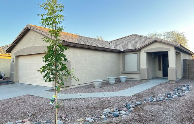 Beautifully Remodeled 3 Bedroom home that backs to the Golf Course