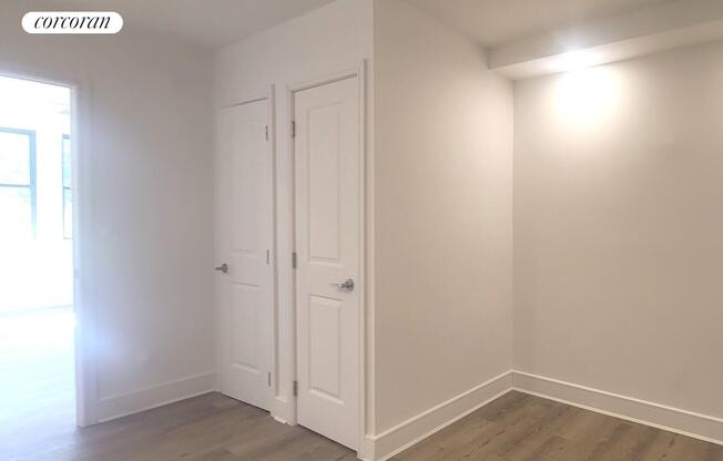 1 bed, 1 bath, $5,500, Unit 4F