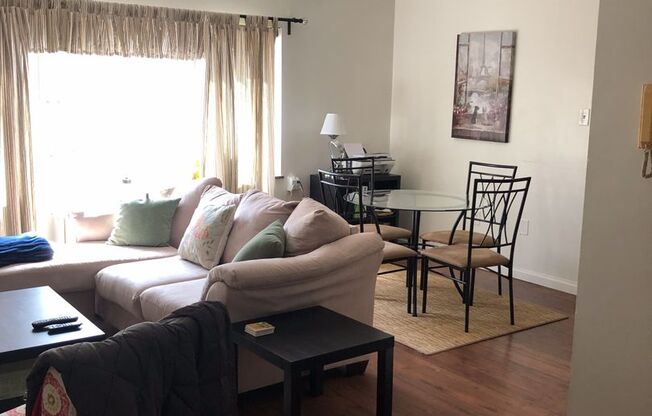 5604 Fifth Avenue-Claridge