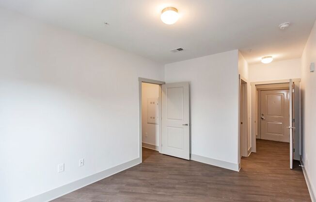 3 beds, 2 baths, 1,280 sqft, $2,950, Unit Heritage East- Unit 201
