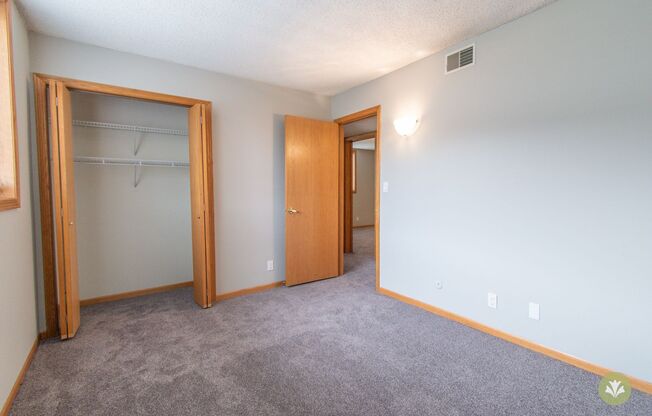 3 beds, 2 baths, 1,350 sqft, $1,460, Unit C-70