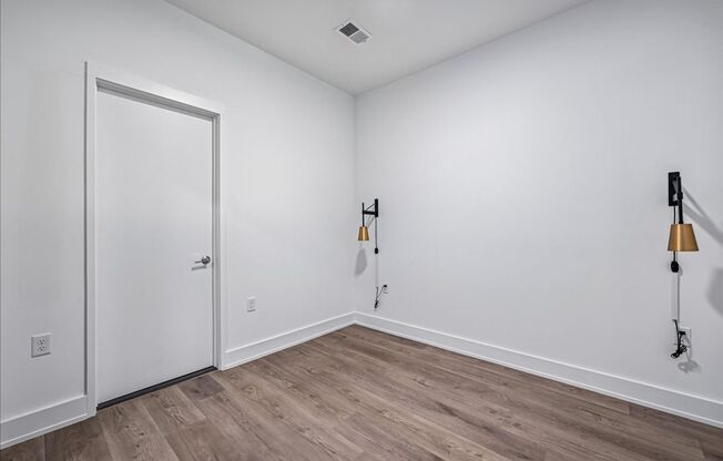 1 bed, 1 bath, 569 sqft, $1,899, Unit 208