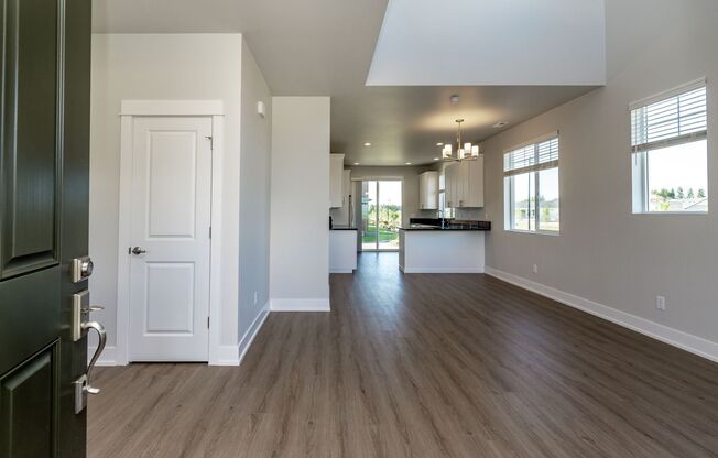 New Construction - Mountain View in the desirable Tehaleh community